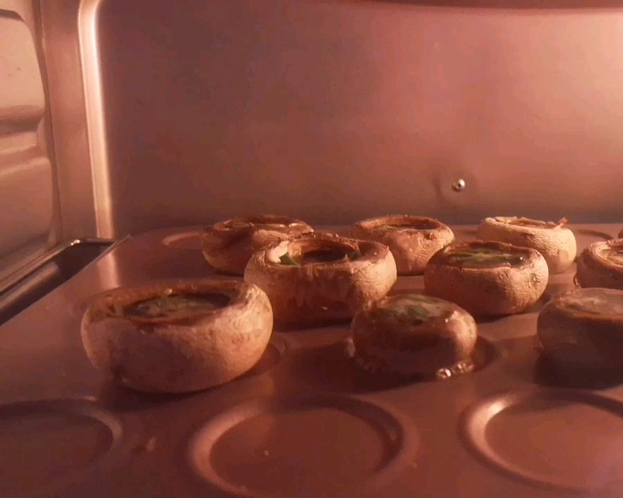 黄油烤蘑菇的做法 步骤5