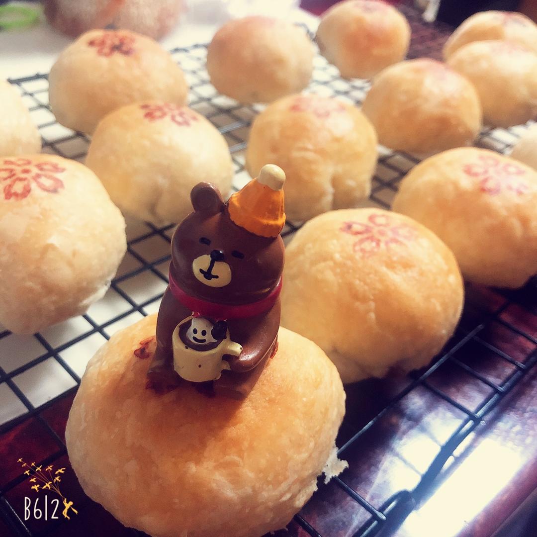 鲜美多汁的——榨菜鲜肉月饼