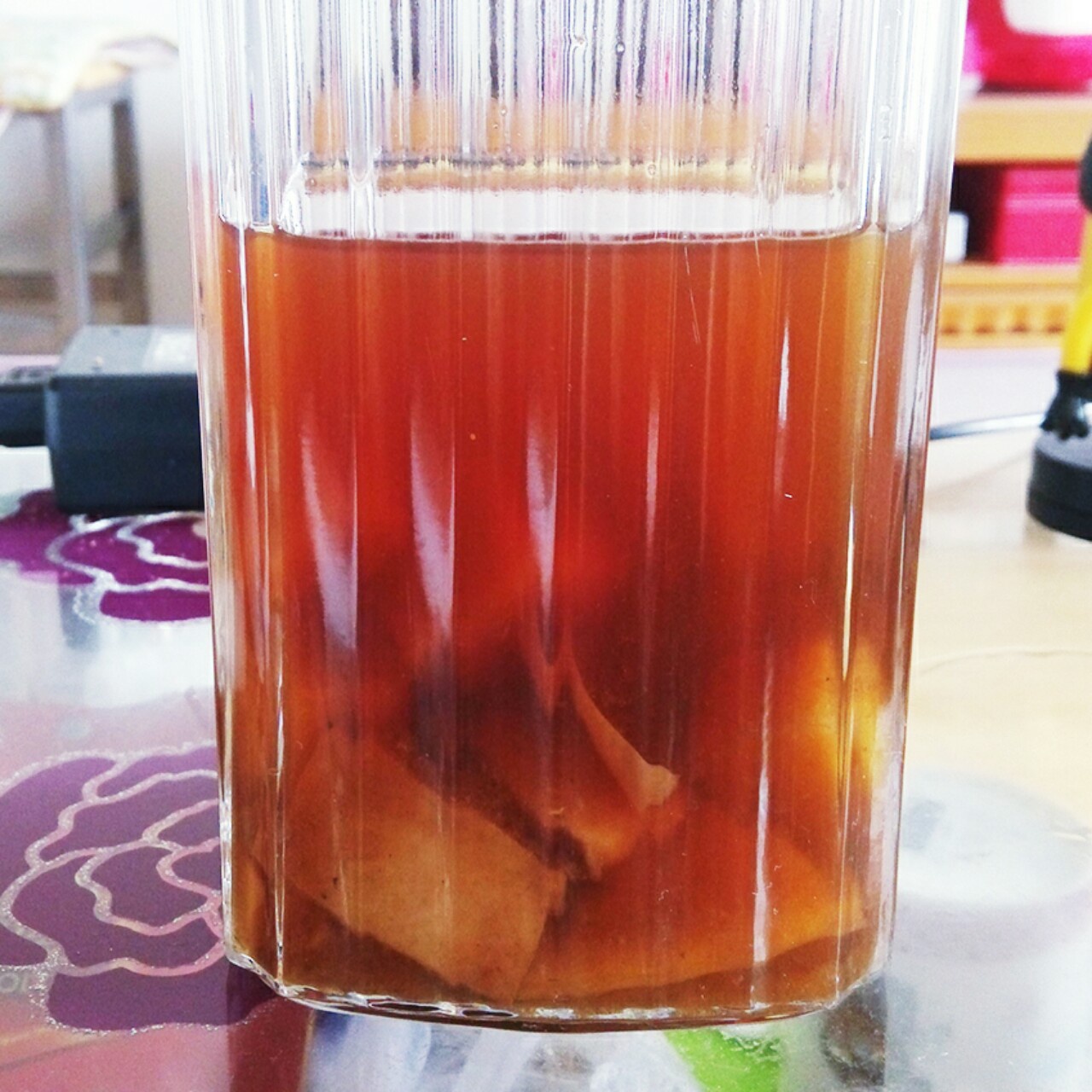 夏日冰爽蜜桃冰茶