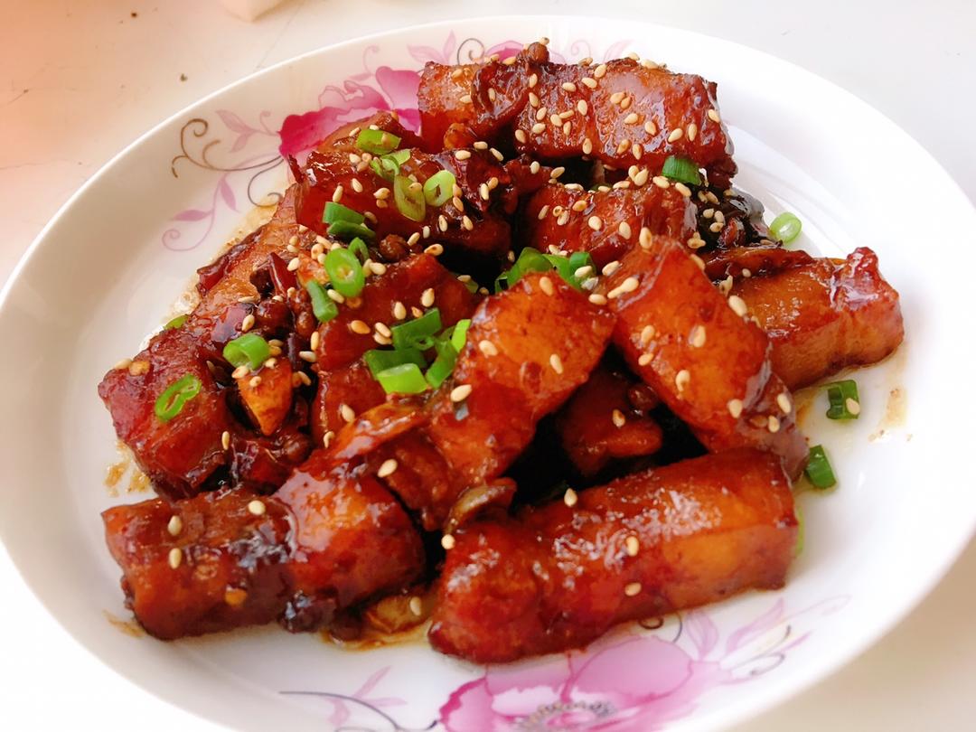 快手金蒜红烧肉