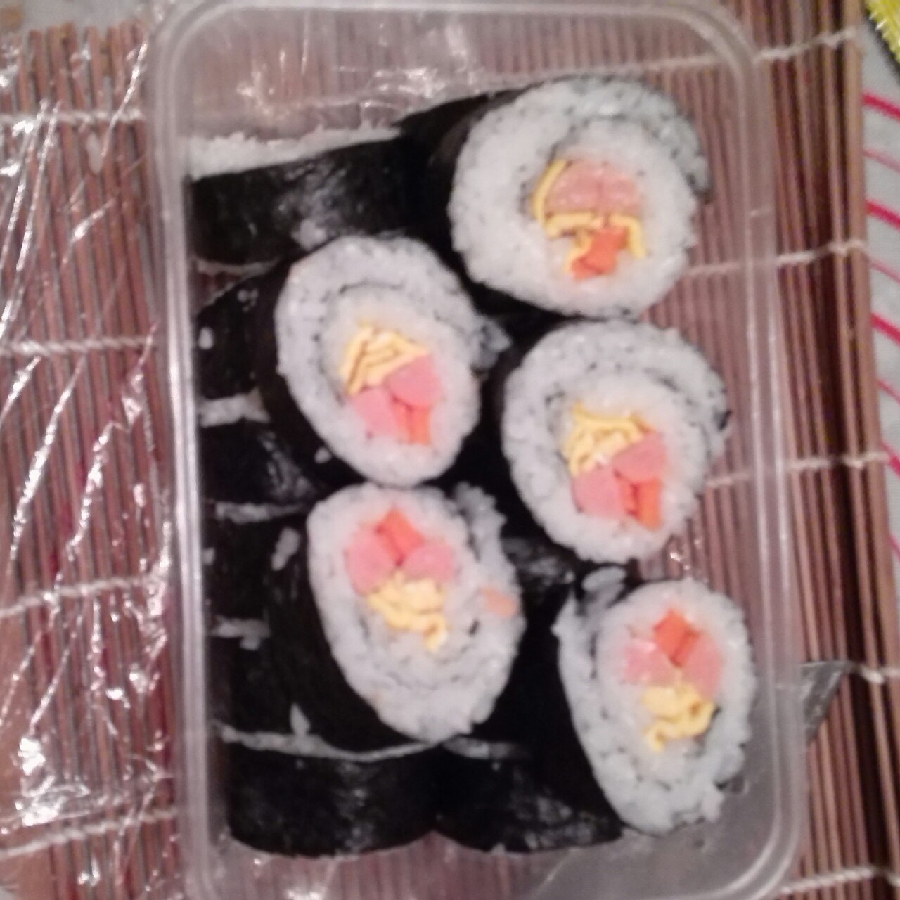 紫菜卷寿司