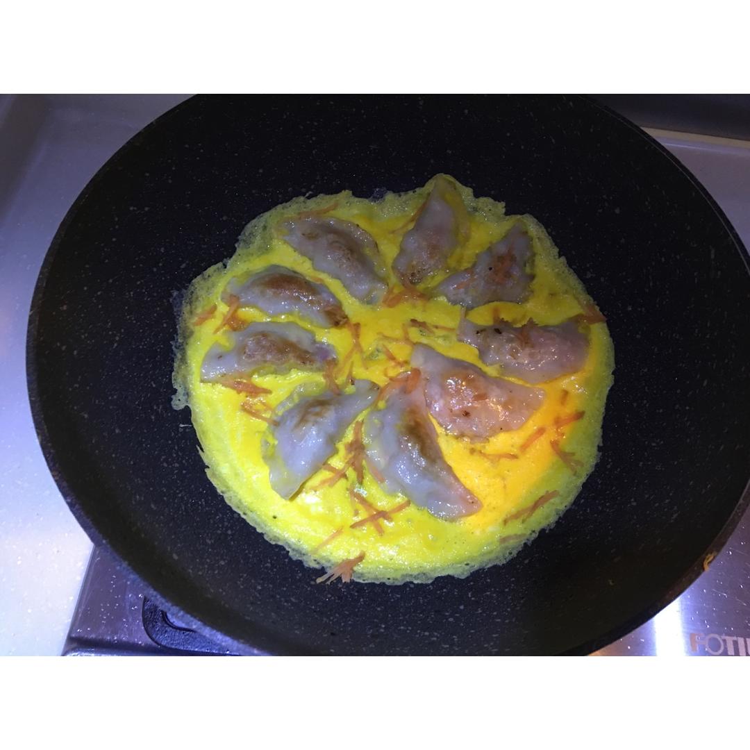 蛋抱煎饺（速冻饺）