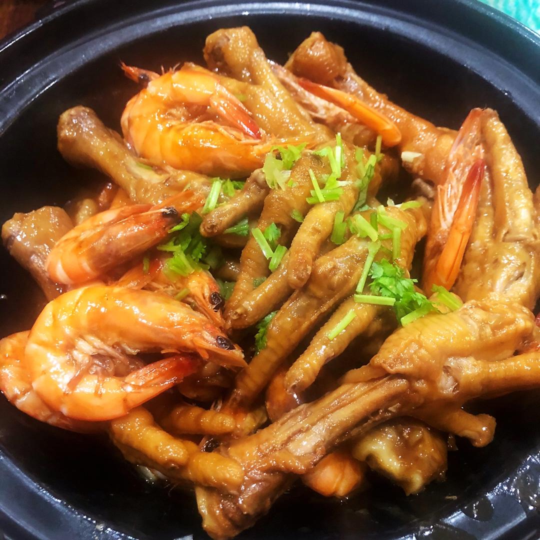 明虾鸡爪煲（超入味）