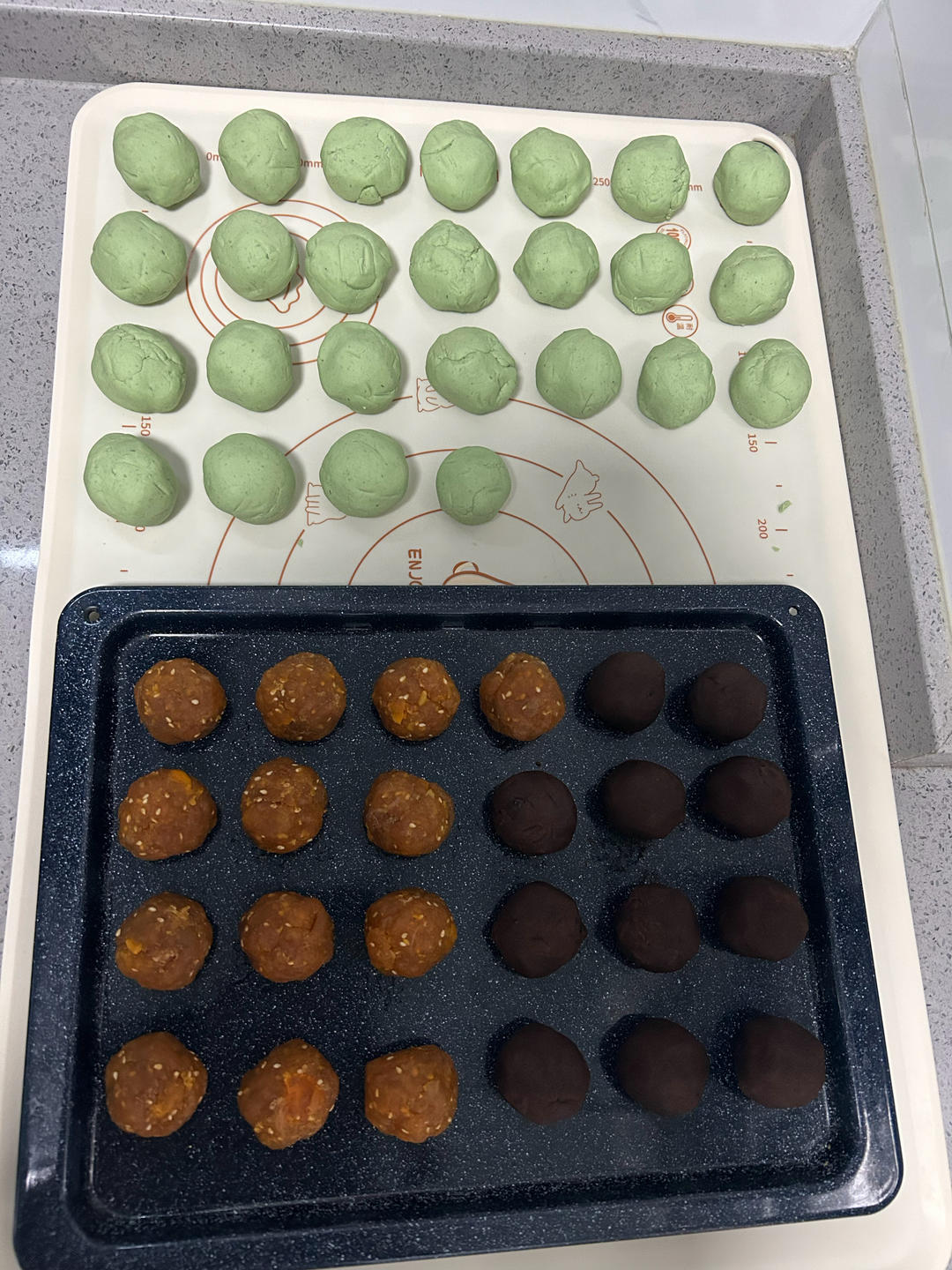 清明必吃的艾草青团