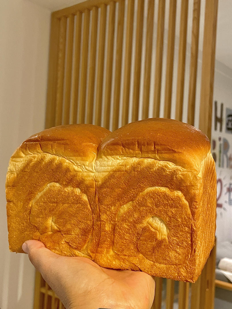 超柔牛奶棉花吐司（最详细的吐司食谱）