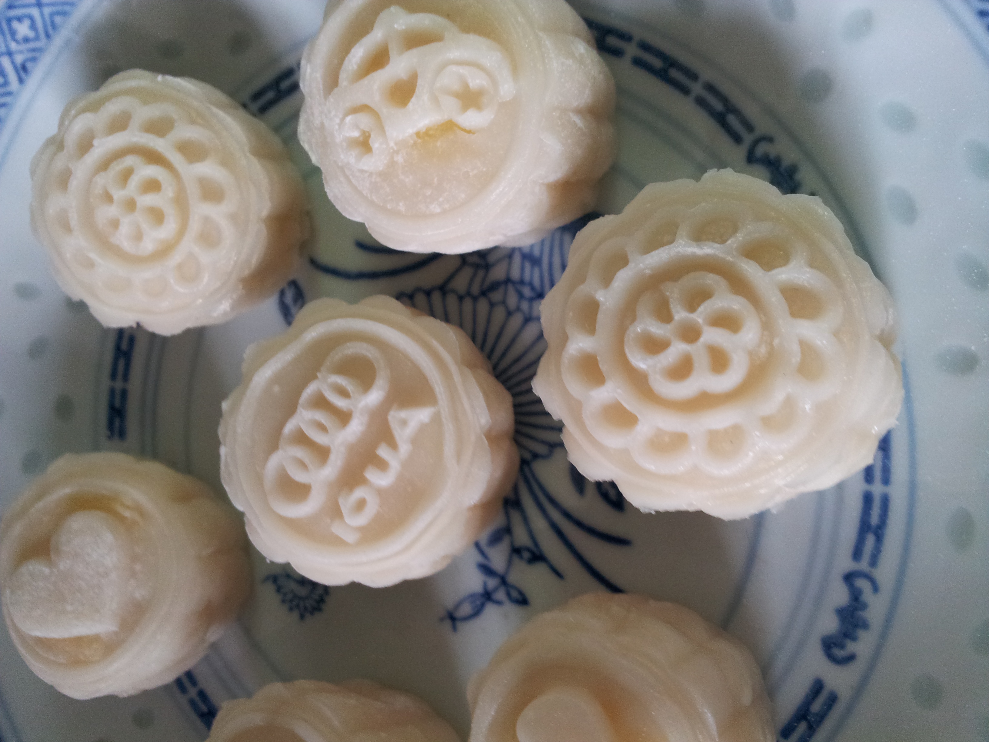 奶黄冰皮月饼