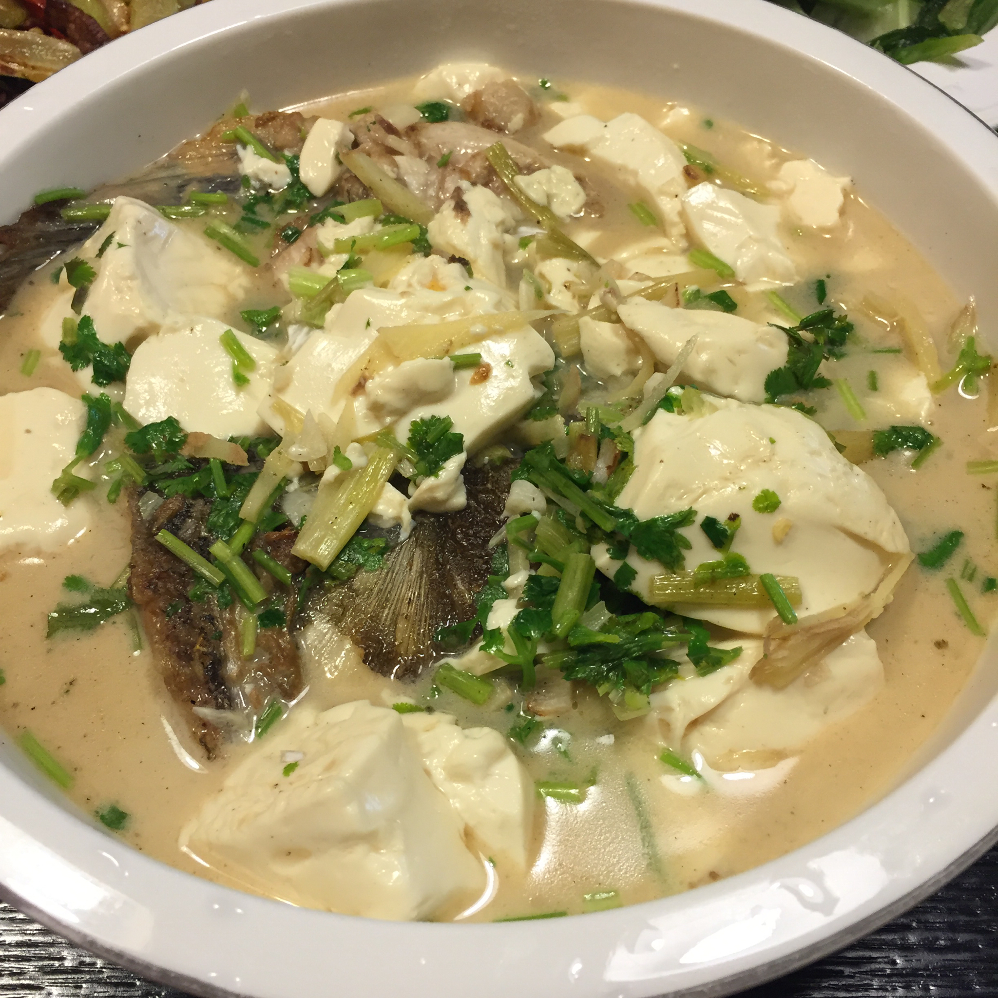 鱼头豆腐汤