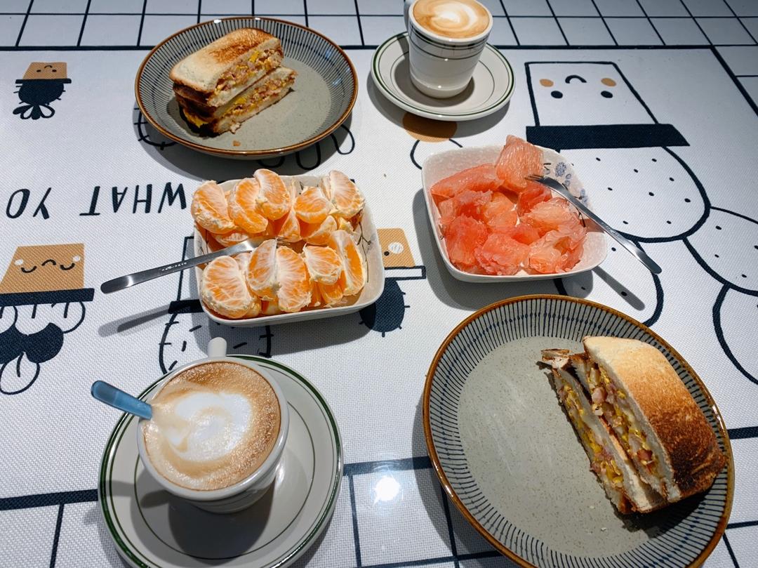 蛋煎培根吐司片