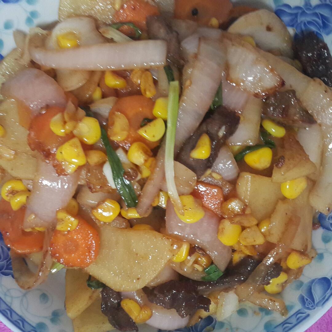 边吃边流泪的「孜然土豆片」