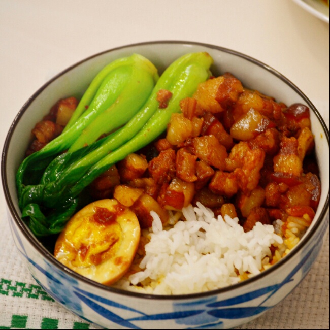 台式卤肉饭