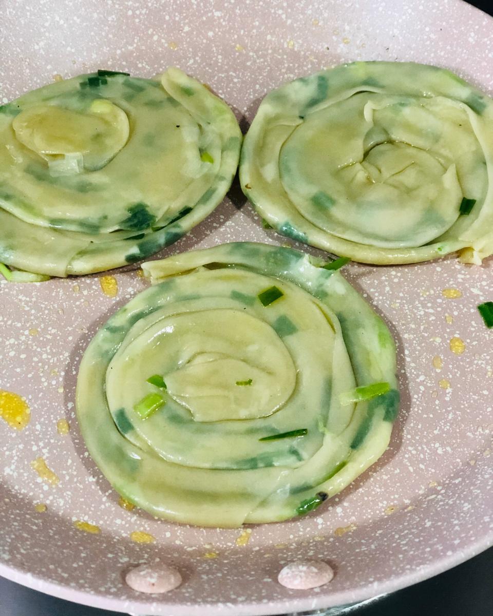饺子皮葱油饼