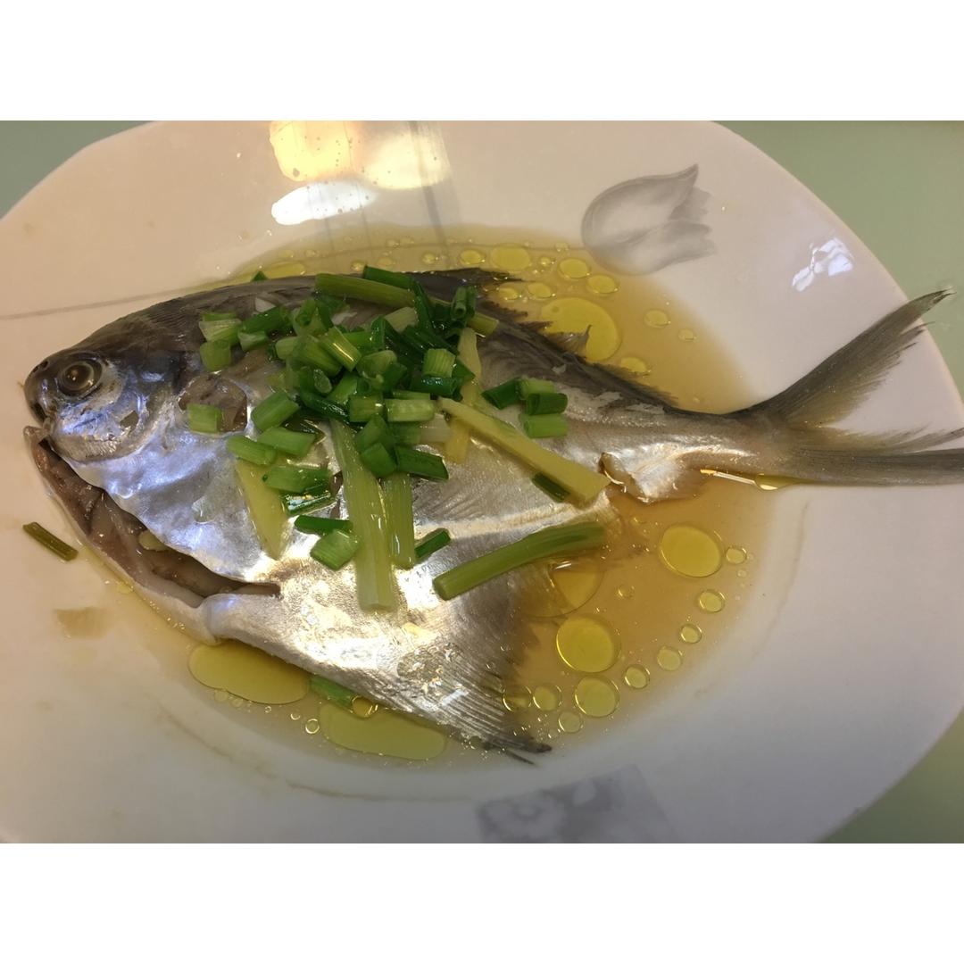 清蒸鲳鱼