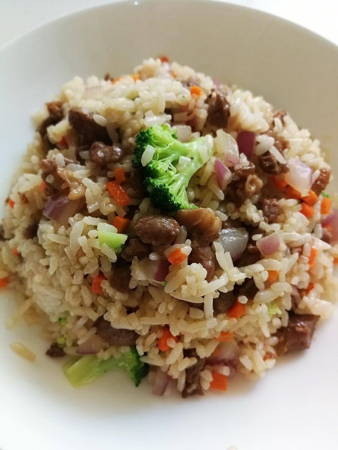 牛柳粒炒饭