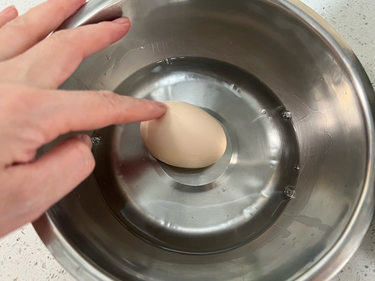 腌制咸鸡蛋（15天后更新）的做法 步骤6