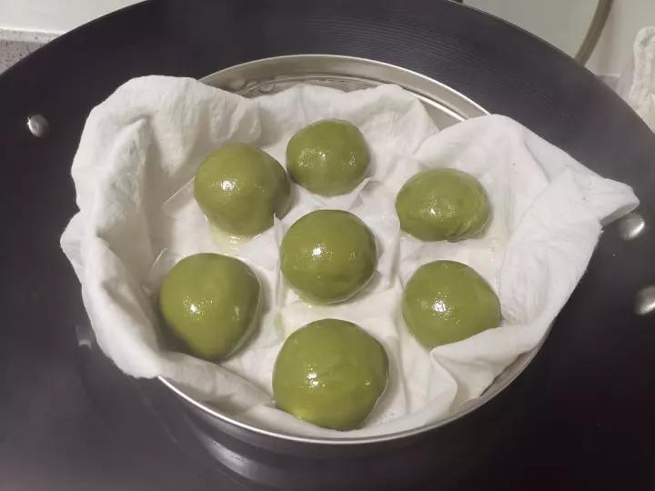 抹茶牛奶青团