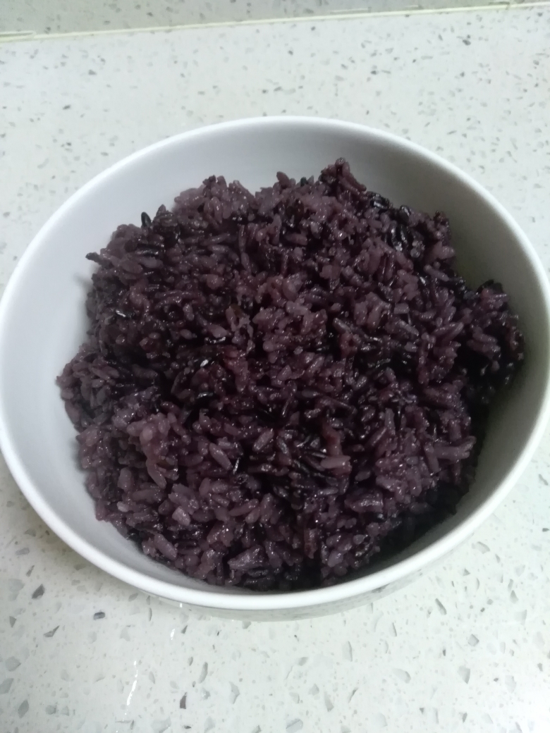 黑米梗米饭的做法