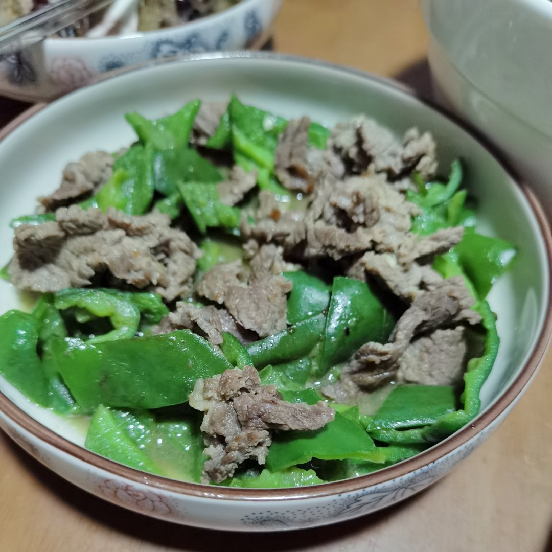 蚝油牛肉炒青椒