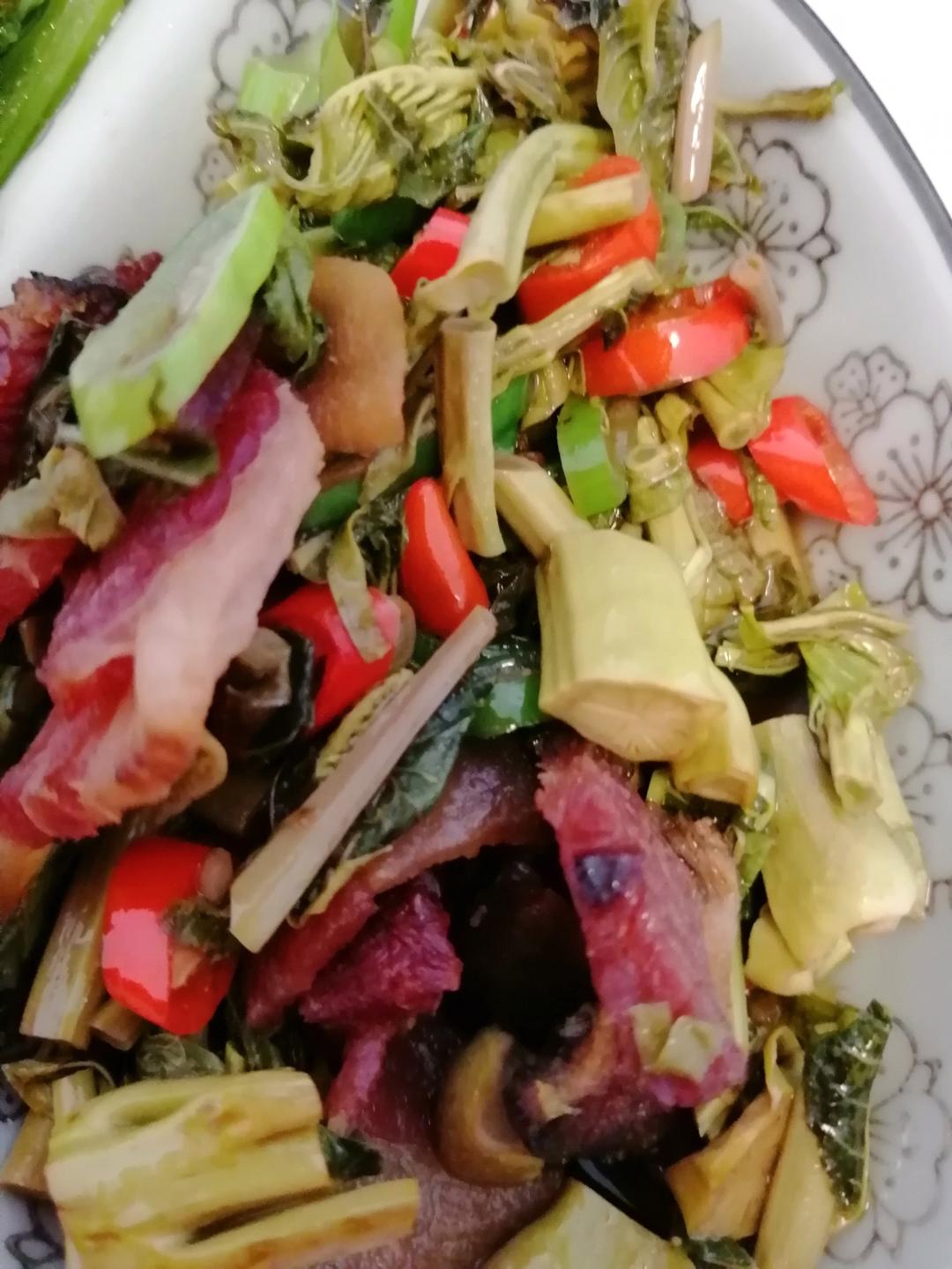香椿炒腊肉