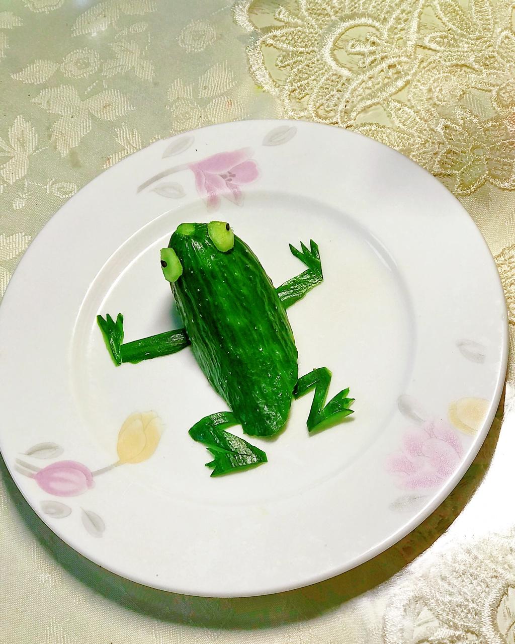 流光舞做的蔬果创意黄瓜青蛙