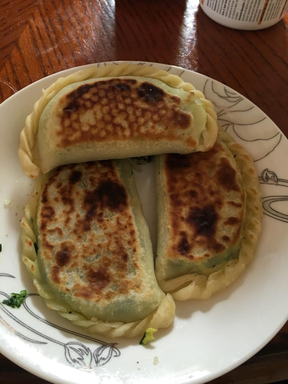 快手韭菜盒子（附花边盒子做法）