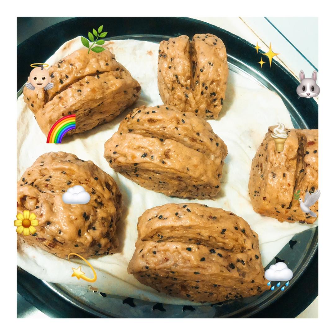 有料的红糖馒头（土豪包）