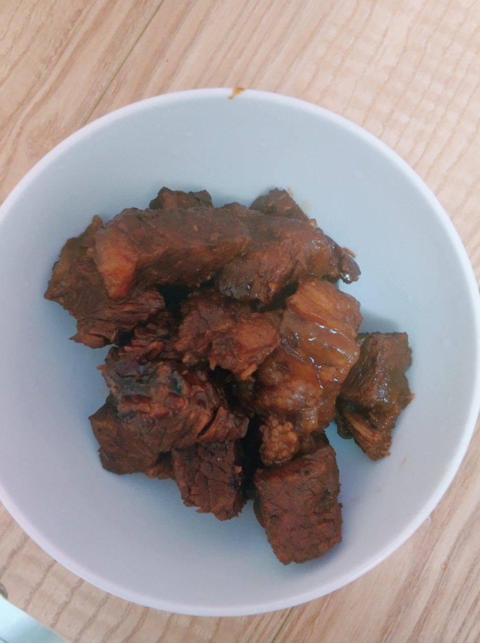 炖牛肉