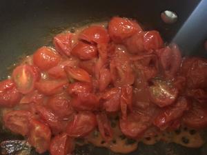 石狗鱼番茄汤的做法 步骤6