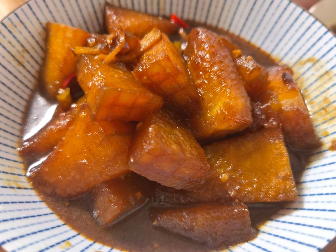 红烧冬瓜最完美做法，不加一滴水，瞬间秒杀红烧肉