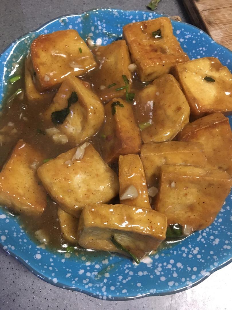 学校门口的油炸豆腐来咯