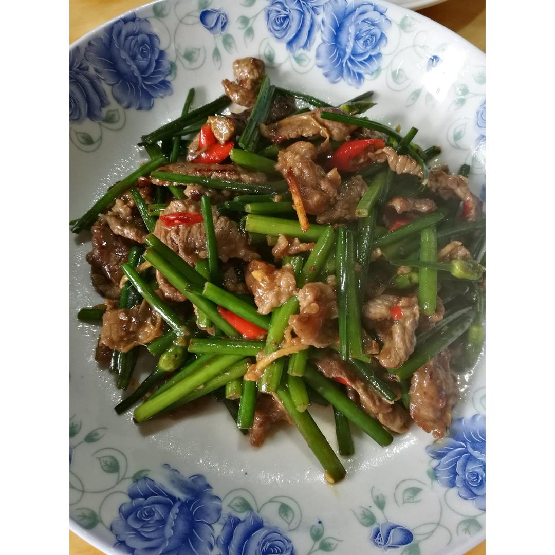 韭菜花炒牛肉