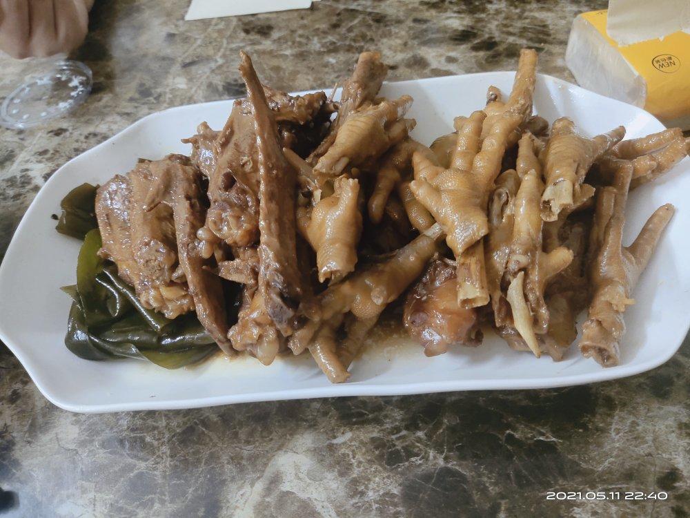 卤鸭翅卤鸭掌卤鸡爪，卤天卤地卤前任，这个配料真的绝了