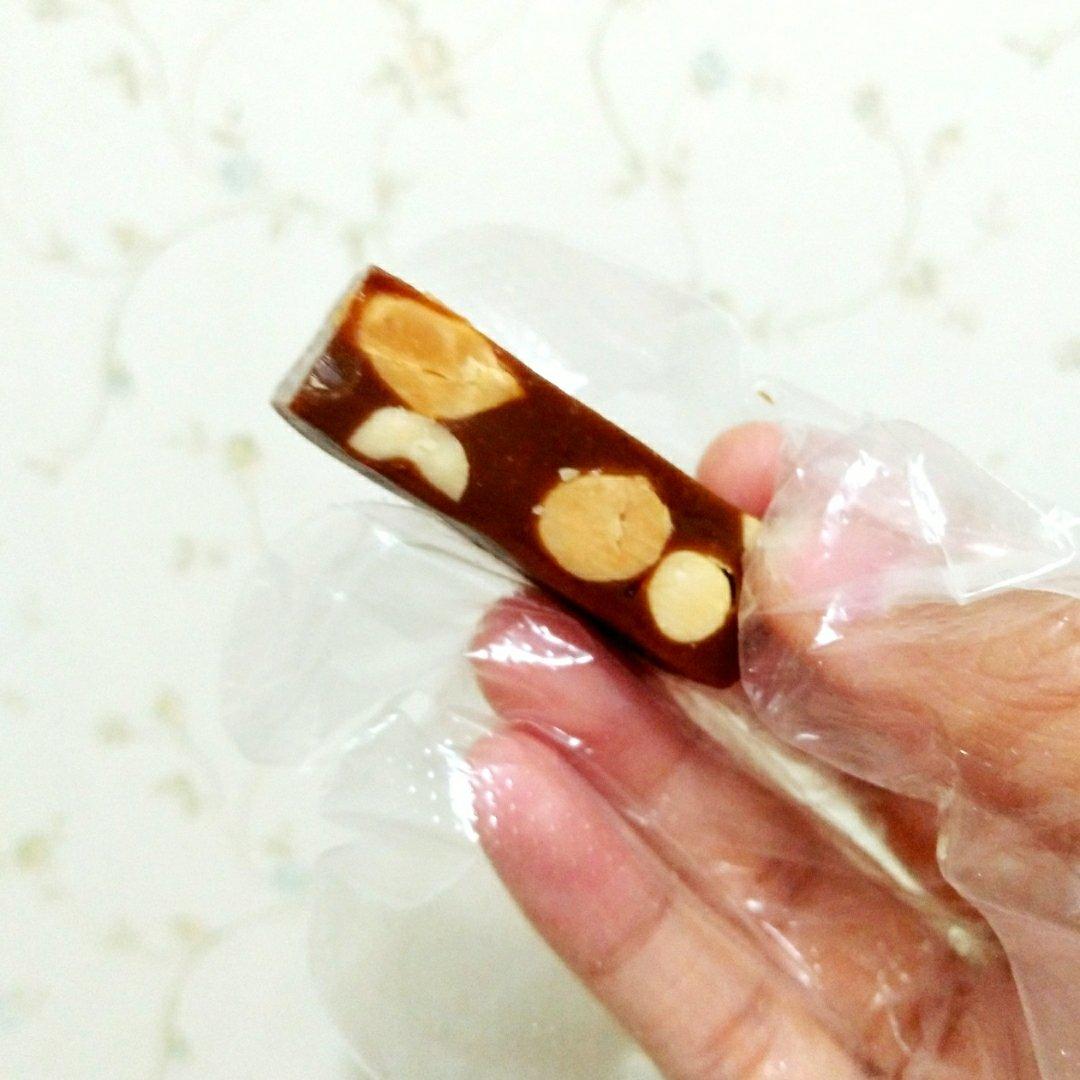 坚果太妃糖