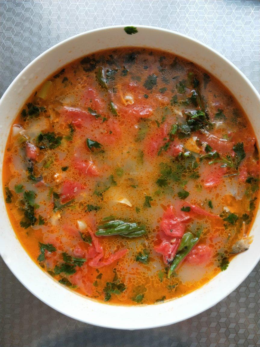 番茄豆腐炖鲫鱼