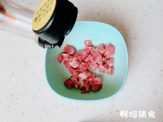 12+ 芝士咖喱牛肉焗饭，好吃到碗底都刮干净！的做法 步骤2