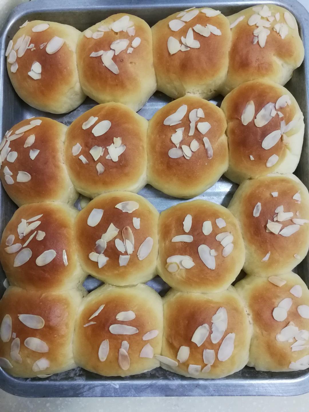 养乐多奶油小面包