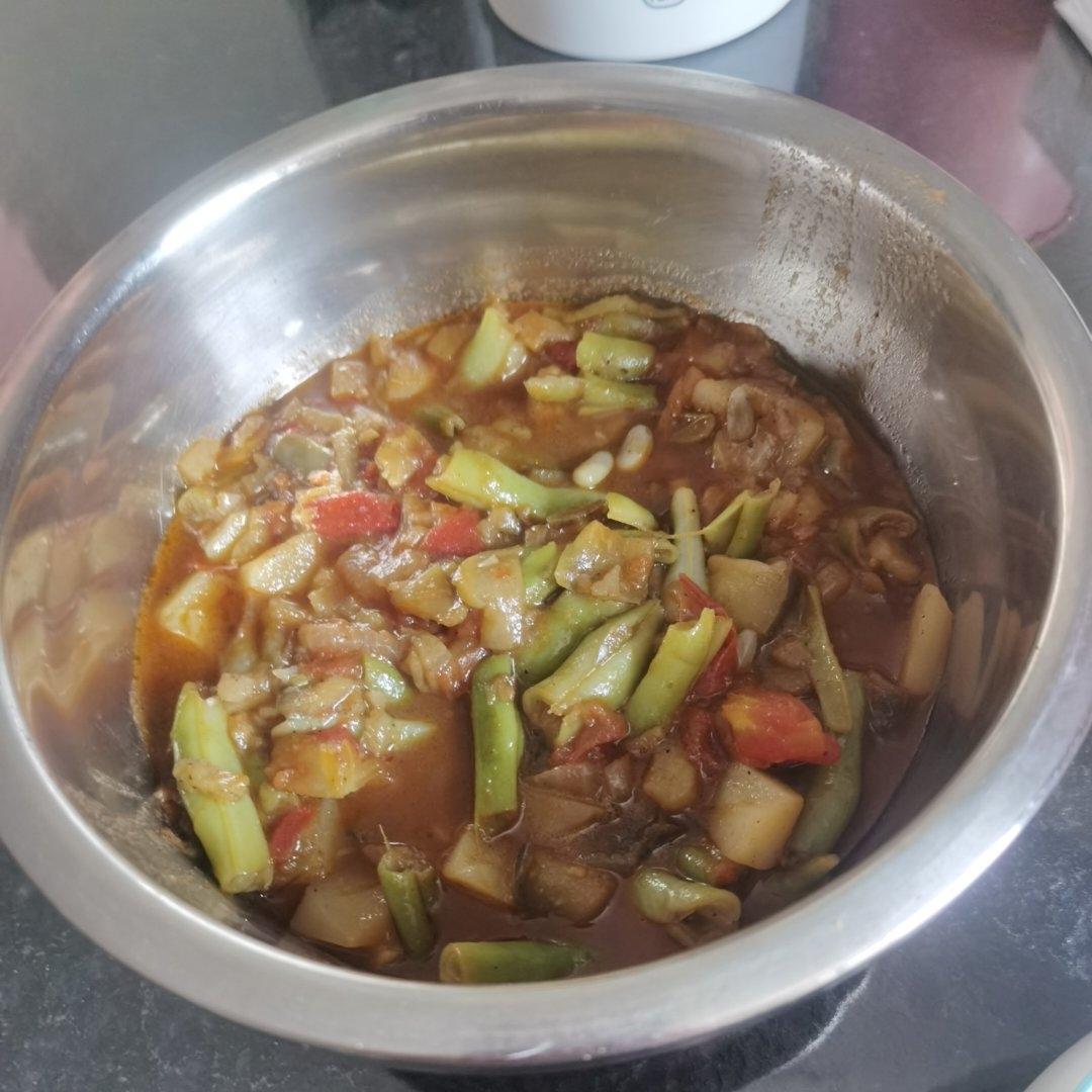 乱炖土豆炖豆角（➕番茄）