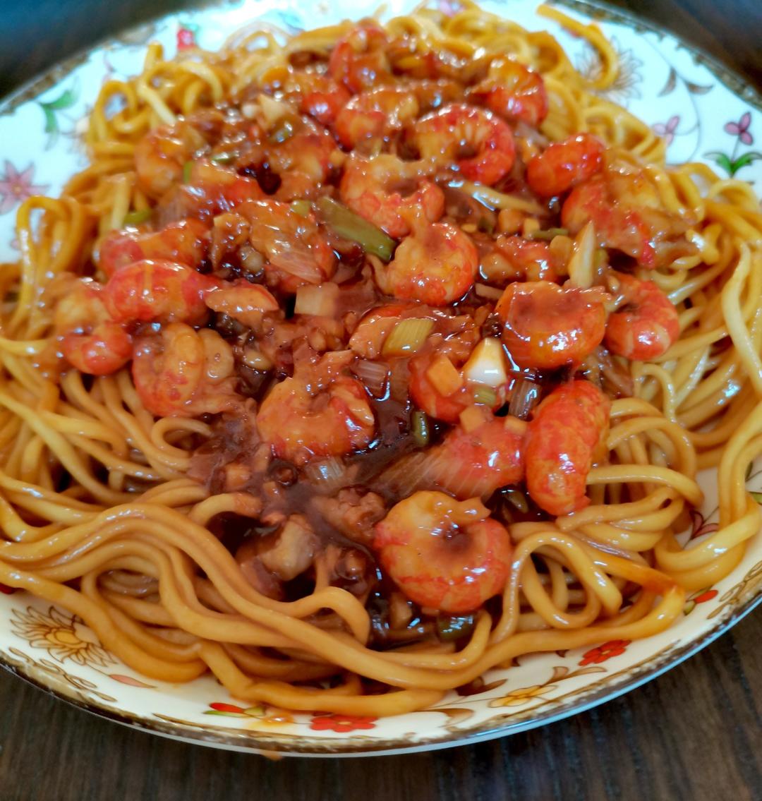 小龙虾拌面￨有灵魂的面条