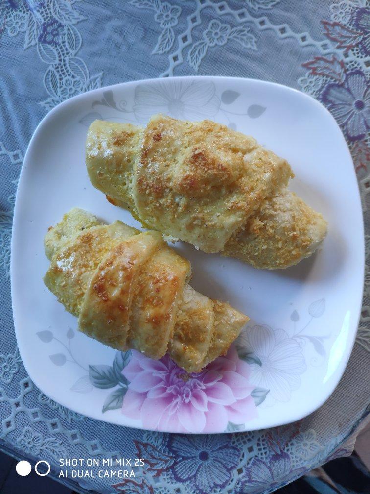 椰蓉牛角包