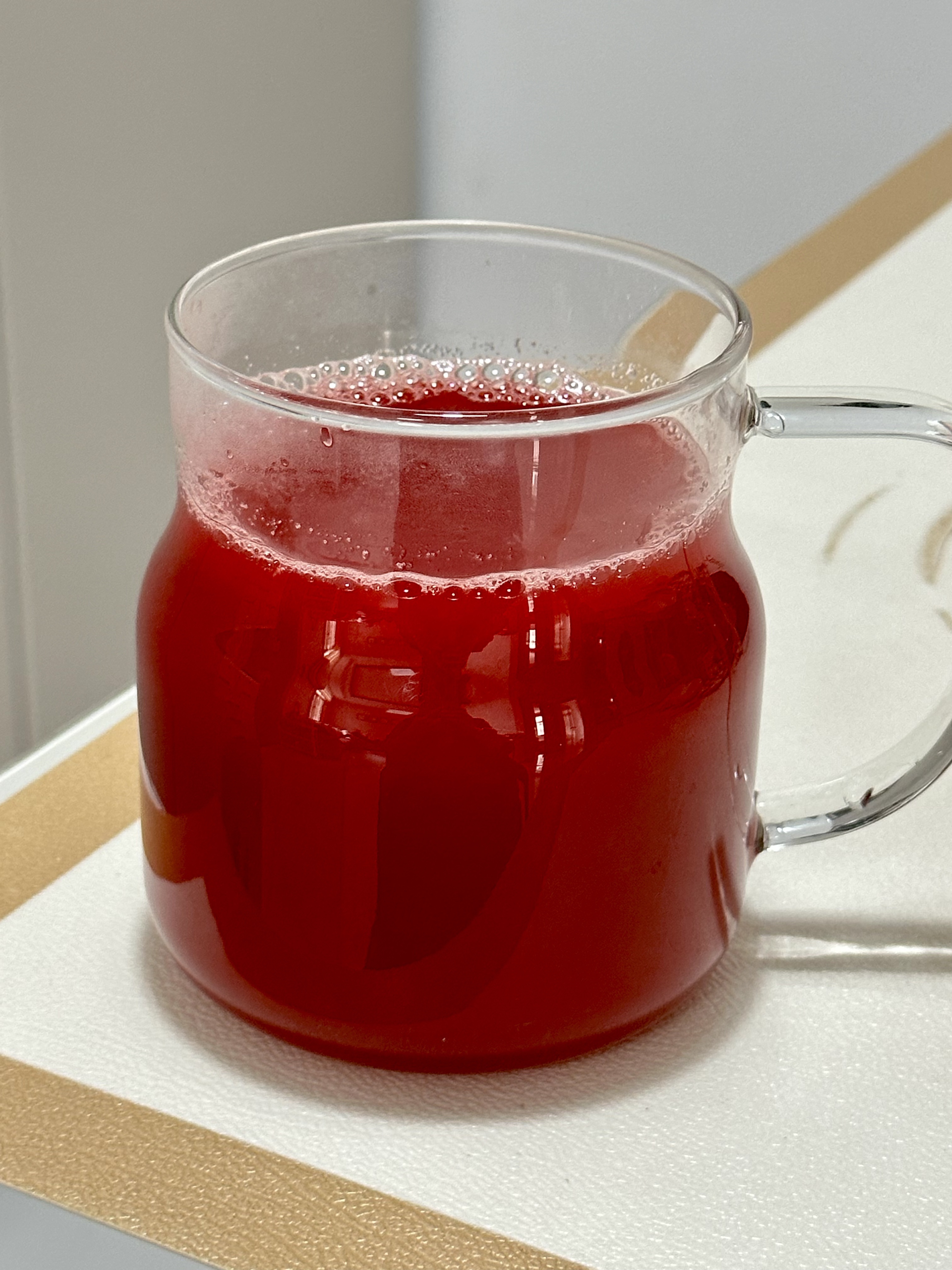 暖胃不寒凉的热蔬果汁～超美味的甜菜根苹果汁的做法