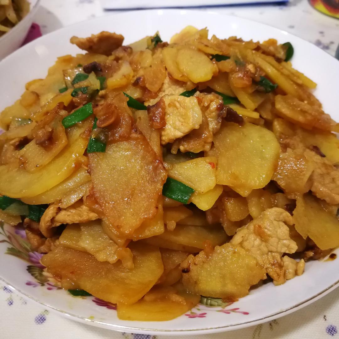 命运偶而也会好好笑做的土豆肉片