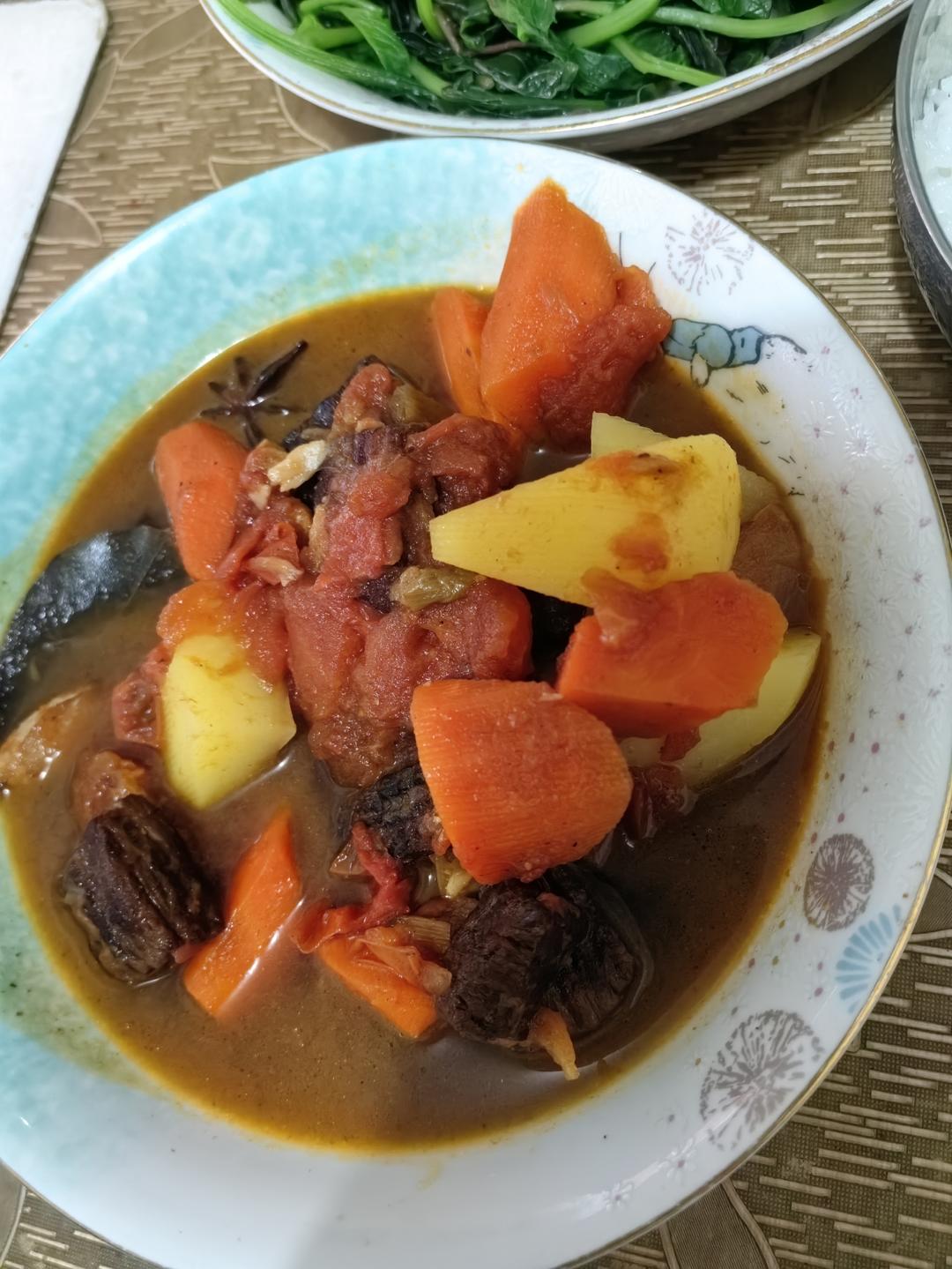 番茄土豆炖牛腩