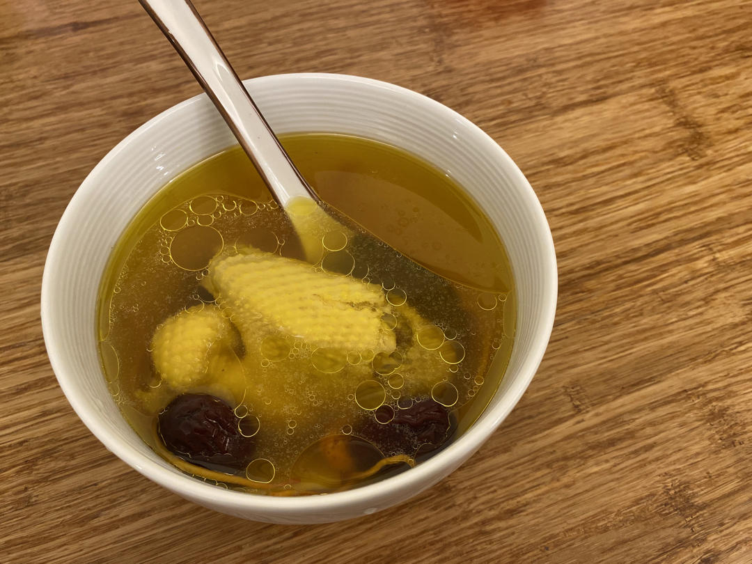 虫草花母鸡汤