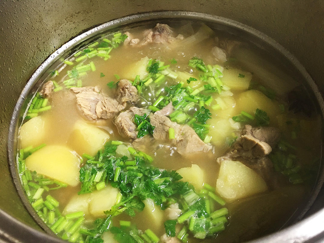 土豆炖排骨