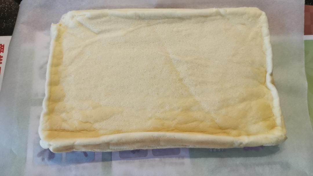超详细的瑞士卷奶油蛋糕卷原味蛋糕卷的制作方法 饱满不掉皮不开裂（附模具换算方法）