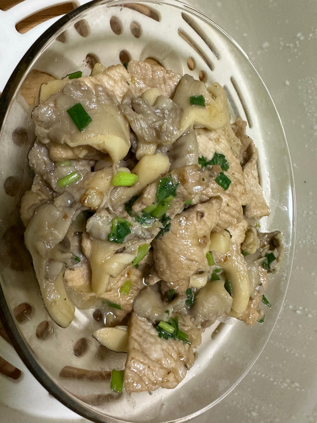 平菇炒肉片
