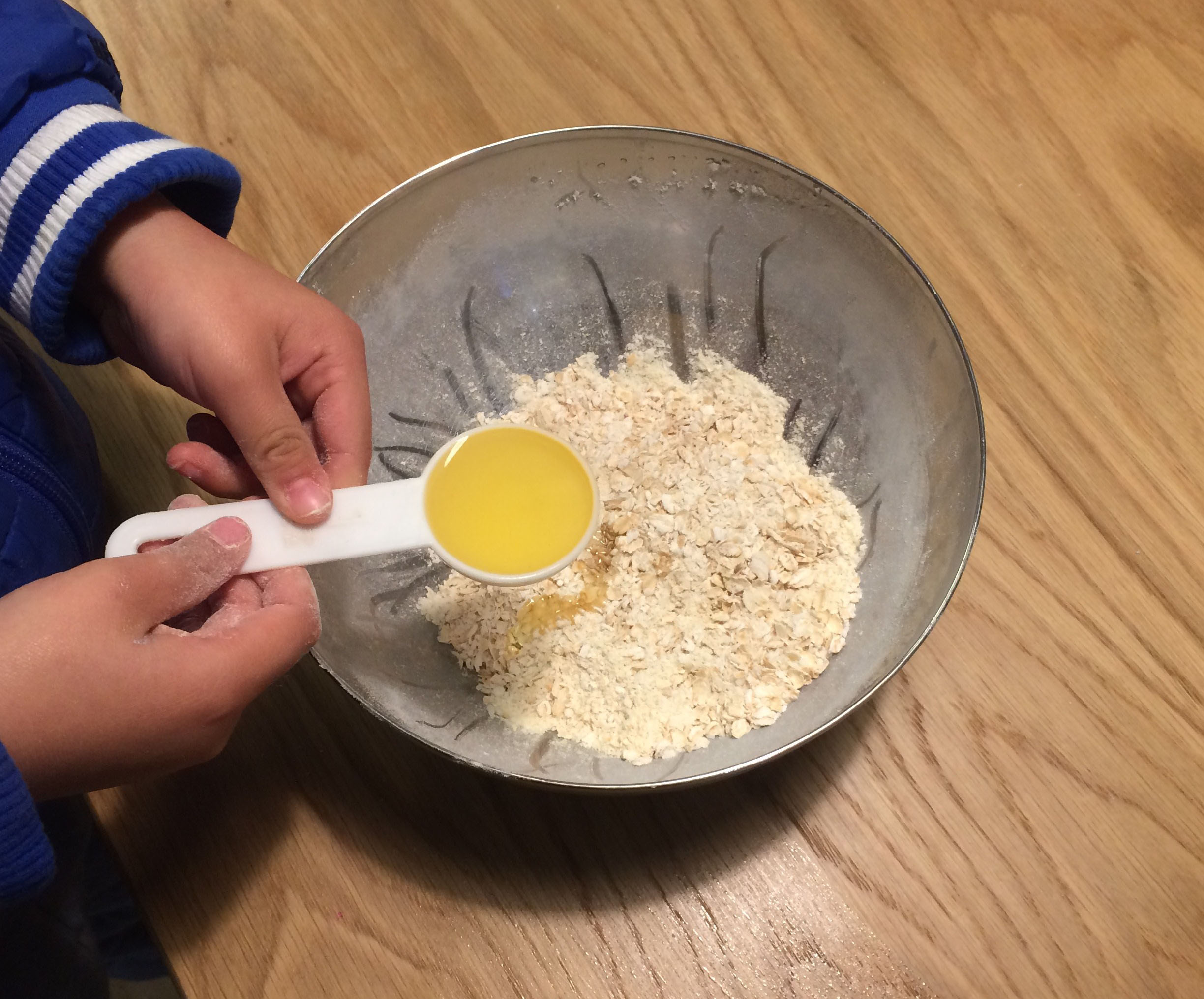 4岁娃神制作--零热量燕麦饼的做法 步骤4
