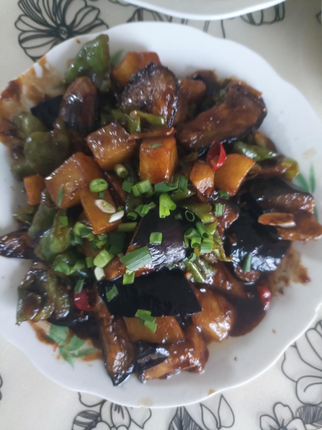 超级下饭的地三鲜