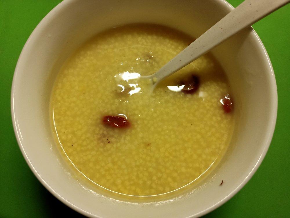 红枣小米粥