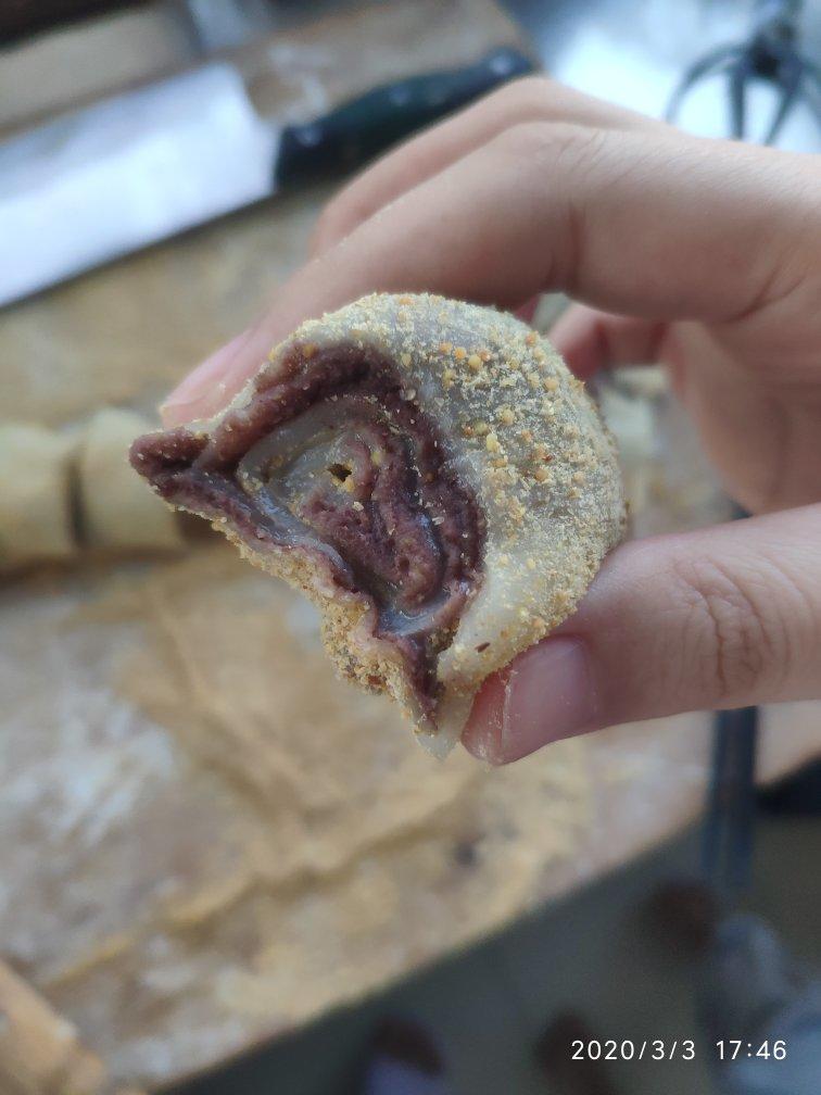 此配方做出的驴打滚无比软糯，放一天还是软的