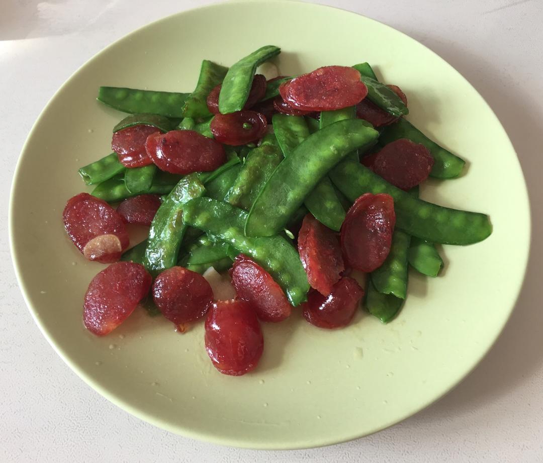 腊肠炒荷兰豆